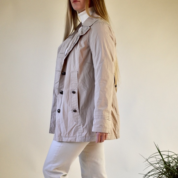 beige rain coat - Picture 3 of 4